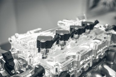 Arabanın motorunun bir parçası.