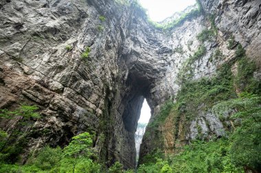 Chongqing Çin 'deki Wulong doğal köprü parkı.