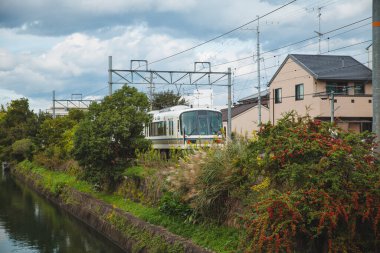 Kyoto Japonya 'da çalışan tren.