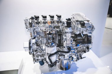 Arabanın motorunun bir parçası.