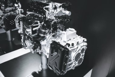 Arabanın motorunun bir parçası.