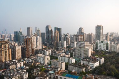 Guangzhou 'nun eski kasabasında ufuk çizgisi.