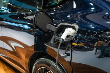 Elektronik araba şarj konsepti fotoğrafı