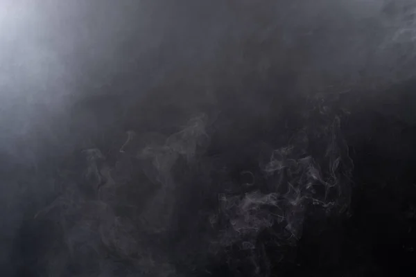 Dense Fluffy Puffs Fumaça Branca Neblina Fundo Preto Nuvens Fumaça — Fotografia de Stock