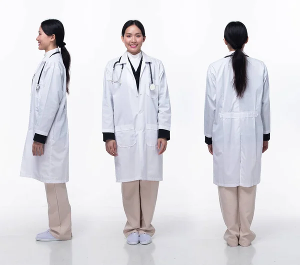 Pełna Długość 30S Asian Woman Doctor Stetoskopem 360 Przodu Widok — Zdjęcie stockowe