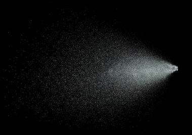 Milyonlarca yıldız tozu, yağan yağmurun, yağan karın, şiddetli kar fırtınasının fotoğrafı. Siyah arkaplandaki dondurucu çekim izole edildi. Sprey su dumanı rüzgardaki yıldız parçacığı gibi