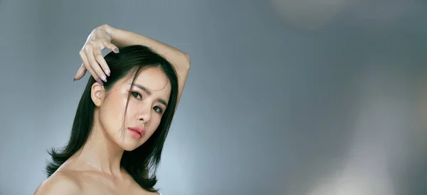 Half Body Face Shot 20S 30S Asian Woman Wear Formal — Stockfoto