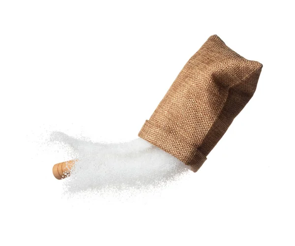 純粋な洗練されたシュガー袋爆発飛んで 白水晶の砂糖秋の抽象的なフライ 純粋な洗練された砂糖袋空気中のスプラッシュ 食品オブジェクトのデザイン 白い背景隔離された高速凍結運動 — ストック写真