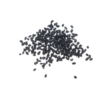 Kara fasulye patlaması, kara fasulye soyut bulut sineğini patlattı. Havaya bezelye tohumu sıçraması, yiyecek nesnesi tasarımı. Seçici odak dondurma görüntüsü beyaz arkaplan izole