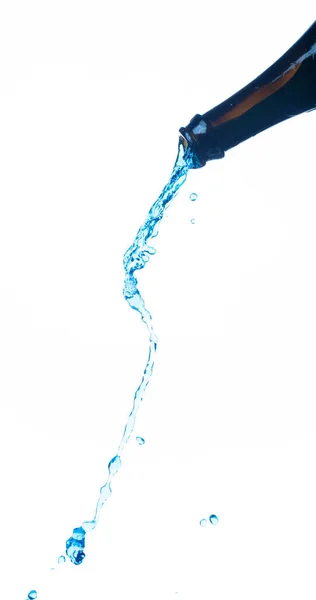 Питьевая Вода Пластиковой Бутылке Падает Муха Воздухе Бутылка Пресной Водой — стоковое фото