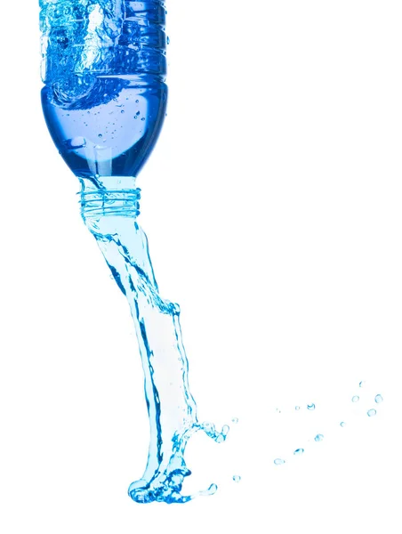 Dricksvatten Plastflaska Faller Flyga Luften Sötvatten Plastflaska Flytande Explosion Plastflaskor — Stockfoto