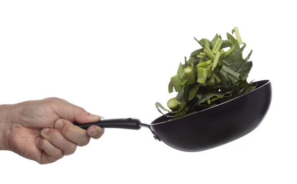 Kale Légy Esik Serpenyőben Zöld Friss Növényi Kínai Kelkáposzta Vágott — Stock Fotó