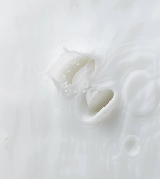 Cosmetic Container White Lotion Droplet Fly Splashing Milk Lotion Pour — Stock Photo, Image