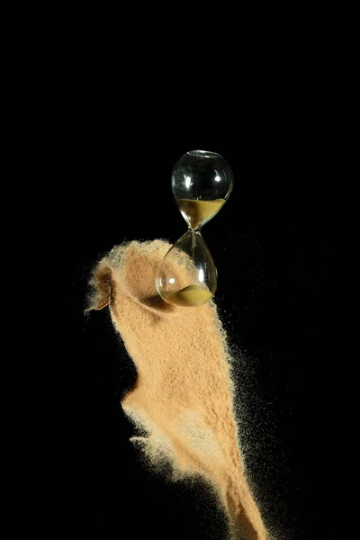 Hourglass Πετούν Στον Αέρα Προσθέστε Περισσότερη Άμμο Του Χρόνου Χρυσή — Φωτογραφία Αρχείου