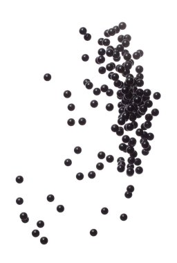 Çelik Metal Top havada uçuyor, Çelik Metal Top havada patlıyor. Çelik metal top kasesi havayı doldurur. Beyaz arkaplan izole edilmiş yüksek hız deklanşörü