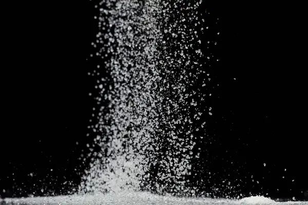 Pure Geraffineerde Suikerkubus Vliegende Explosie Witte Kristallen Suiker Abstracte Wolk — Stockfoto