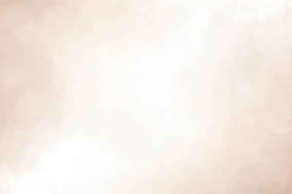 Gęste Puszyste Puszki Białego Dymu Mgły Białym Tle Abstrakcyjne Chmury — Zdjęcie stockowe