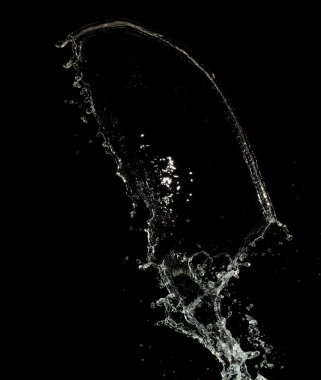 Şekil biçimli bir su fırlatma havadaki kanat çırpan su saldırısına dönüşür ve hareketli dondurucu atışı durdurur. Patlama dokusu, grafik kaynak elementleri, siyah arkaplan izole