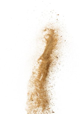 Kum fırtınası çölü. Rüzgâr esintisi etrafında dönüyor. Altın sarısı, sert rüzgarlı bir kum fırtınası. Etrafında ince kum çemberi, beyaz arkaplan izole edilmiş atık parçacık element nesnesi