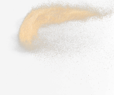 Kum patlaması, altın kum dalgası patlaması. Soyut kum bulutu sineği. Sarı renkli kum damlaları içine hava atıyor. Siyah arkaplan izole edilmiş yüksek hızlı deklanşör, dondurma hareketi atıyor