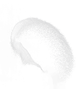 Milyonlarca siyah kum patlaması, uçan kumlardan düşme görüntüsü. Siyah arkaplandaki dondurucu çekim izole edildi. Parçacık olarak küçük kum tozu mıknatısı bilimi dağıtır.