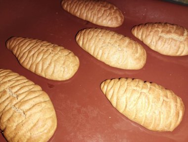 DIY Gingerbread Christmas Cookie Cones handmade