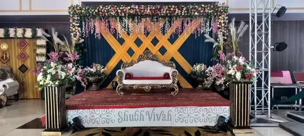 Kapalı mekanda lüks düğün arkaplan hamirpur himachal pradesh 