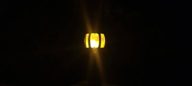 Shimla Himachal Pradesh 'te ağaç yapraklı gece lambası 06