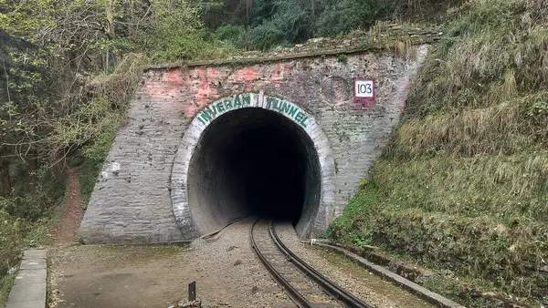 103 numaralı tünel Kalka Shimla Oyuncak Treni Boş Parça Himachal Pradesh Hindistan 01