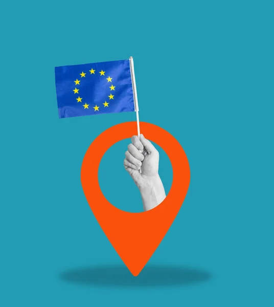 Umělecká Koláž Koláž Ruky Držící Vlajku Evropské Unie Navigační Ikona — Stock fotografie