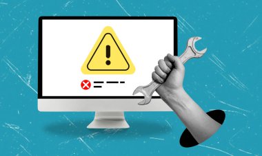 Kolaj, anahtarla el, monitör ve bilgisayar onarımı. Monitörde hata. Bilgisayar monitöründe modern çalışma sanatı.