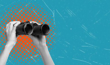 Sanat kolajı, mavi arka planda dürbünle el ve metin için yer. İş tanıtımı veya araştırma kavramı.
