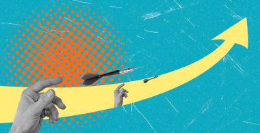 Çağdaş sanat kolajı ok tutan bir eli tasvir ediyor, yukarı doğru büyük bir ok. Hedef motivasyon, iş başarısı, kriz yönetimi konsepti. Çağdaş tasarım. Boşluğu kopyala.