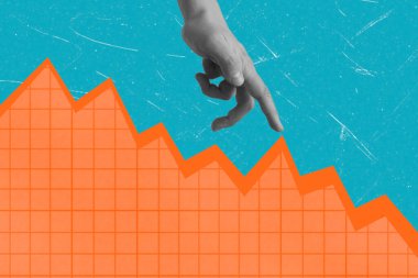 Elim parlak mavi arka planda parlak turuncu bir çizgiyle düşüşü gösteren bir grafiğe uzanıyor, piyasa düşüşlerini ve yatırım fırsatlarını sembolize ediyor.
