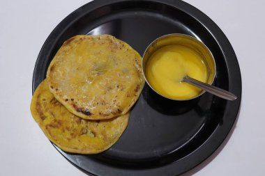 Hint özel yemeği Bobbatlu veya Bhakshalu Ugadi festivali için bir telugu tatlısı