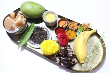 Ugadi Telugu Yeni Yıl ve hrula Pachadi.