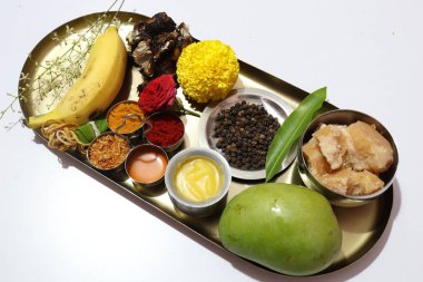 Ugadi Telugu Yeni Yıl ve hrula Pachadi.