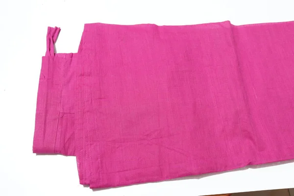 Vrouw Roze Handgemaakte Werk Bloot Geïsoleerd Witte Achtergrond — Stockfoto