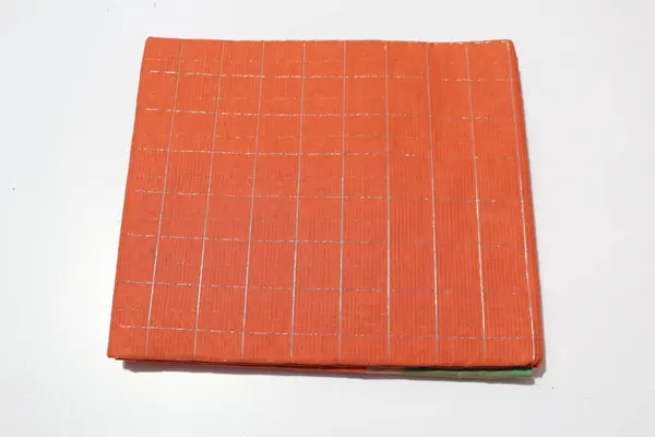 Saree Travail Artisanale Traditionnelle Couleur Orange Femelle Isolée Sur Fond — Photo