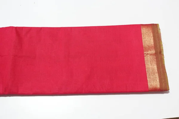 Traditionell Kvinnlig Röd Färg Handgjort Arbete Saree Isolerad Vit Bakgrund — Stockfoto
