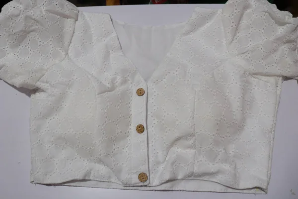 Kvinna Casual Pure Cotton Readymade Blouse Isolerad Vit Bakgrund — Stockfoto