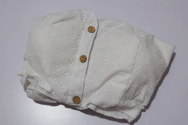 Γυναικεία Casual Pure Cotton Readymade Μπλούζα Απομονωμένη Λευκό Φόντο — Φωτογραφία Αρχείου