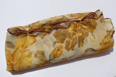 El yapımı Sari Beyaz Arkaplanda İzole Edildi