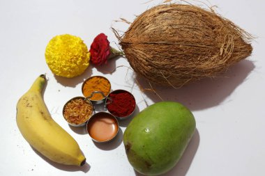 Ugadi Telugu Yeni Yıl ve hrula Pachadi
