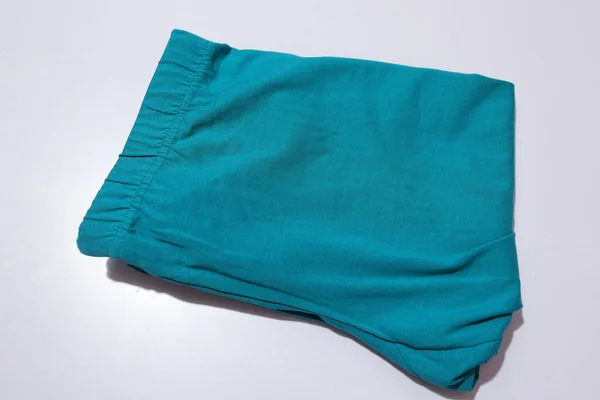 Vista Los Pantalones Plegados Azules Sobre Fondo Blanco —  Fotos de Stock