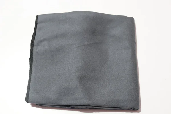 Czarny Ręcznik Kąpielowy Izolowany Białym Tle — Zdjęcie stockowe