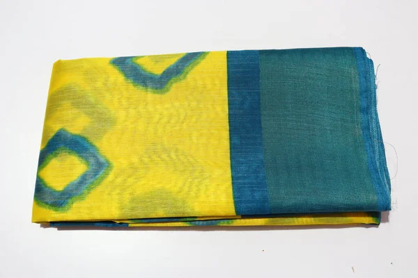 Traditionell Blå Gul Färgad Handgjort Arbete Saree Isolerad Vit Bakgrund — Stockfoto