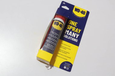 Pidilite WD-40 Çok Amaçlı Sprey Beyaz Arkaplanda İzole Edildi