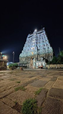 Chidambaram Thillai Natarajar Tapınağı gece boyunca gözümüzün önünde olacak.
