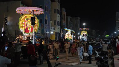 TAMIL NADU, INDIA - NOVEMBER 26, 2023: Arunachalesvara Swamy Temple, Thiruvannamalai, Hindistan 'da Karthika Deepam Festivali Kutlaması